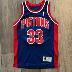 Authentic Champion Detroit Pistons Grant Hill Jersey. Sz 40 (S) Blue & Red. Used
